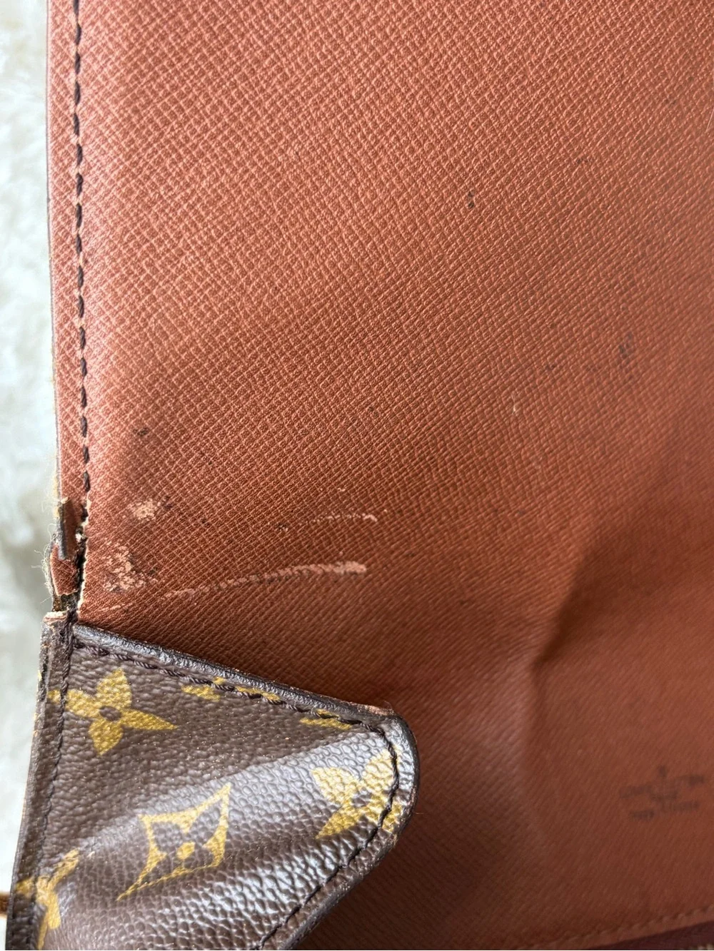Authentic Louis Vuitton Brown Monogram Saint Cloud GM Crossbody Bag